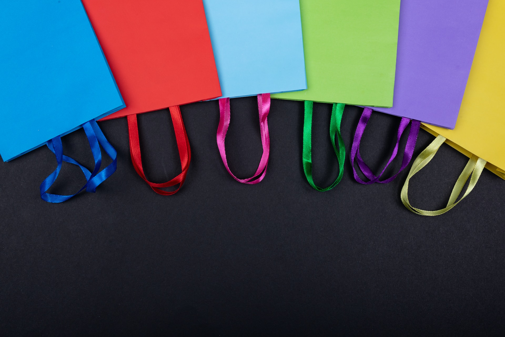 アップセル／クロスセル完全ガイド｜生成AIでAOV・LTVを伸ばす実装フレームワークと90日ロードマップ